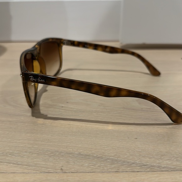 Rayban Sunglasses - Picture 4 of 4